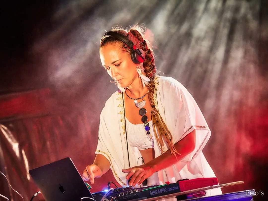 Live artist
