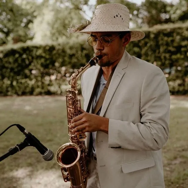 Live saxophonist