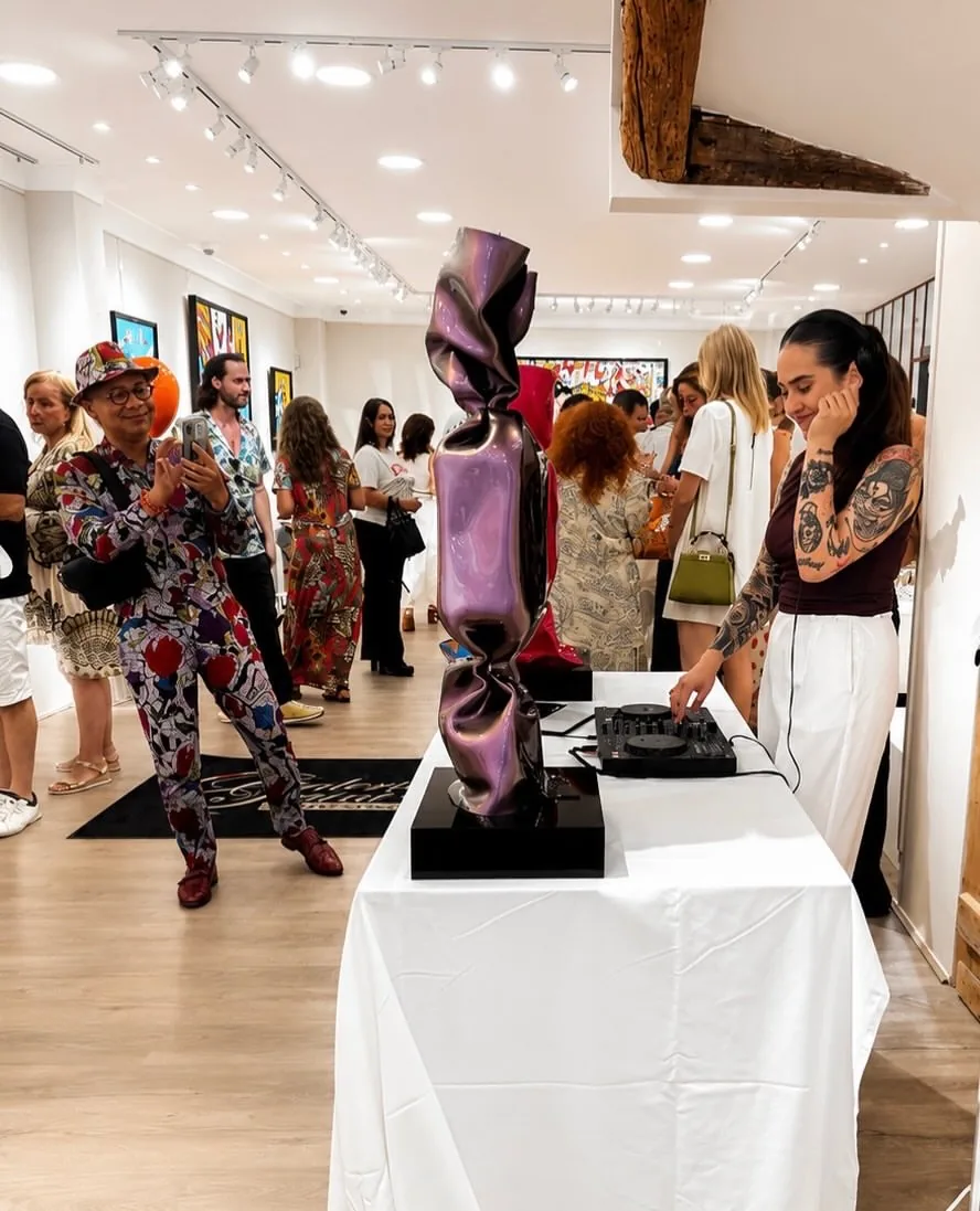 Romero Britto Private View — Galerie Saint-Martin, Galerie Saint-Martin, Saint-Tropez — photo 1